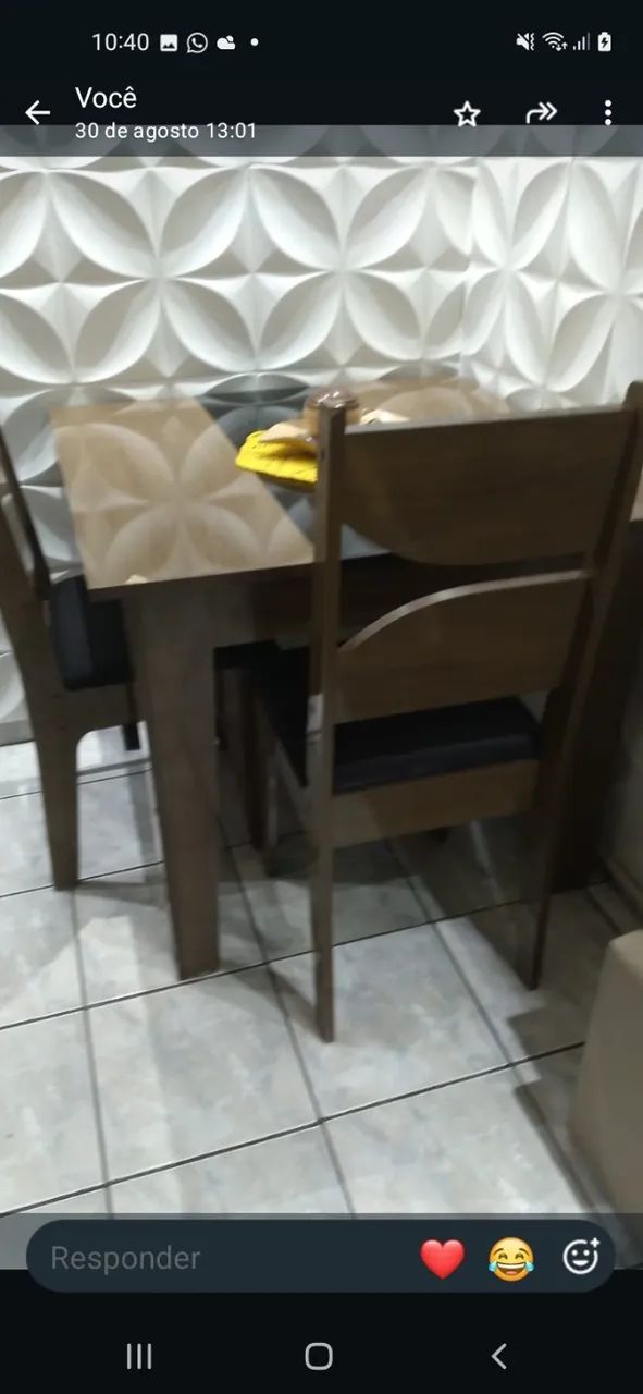 Mesa com 4 cadeiras semi nova - Foto 3