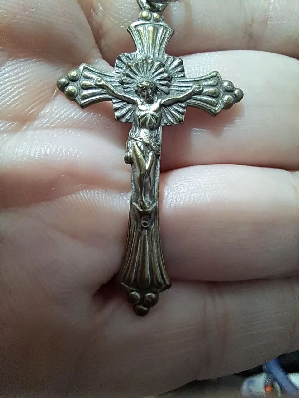 Crucifixo banhado a prata  - Foto 3