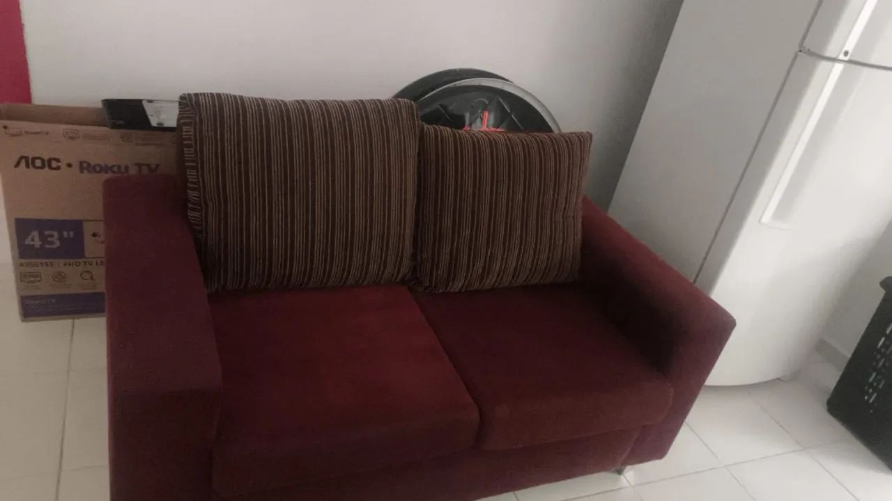 Sofá perfeito estado 500 retirar no local os 2 - Foto 2