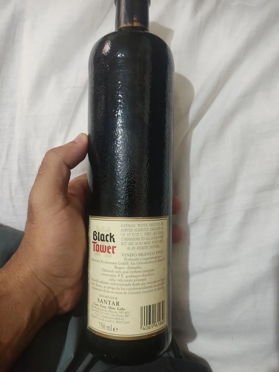 Garrafa de vinho antigo  - Foto 2