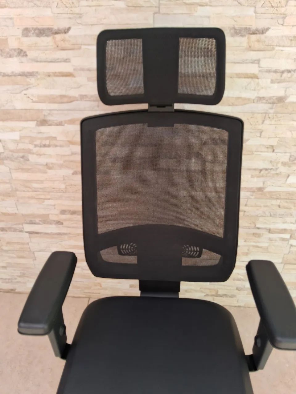 Cadeira de Escritório Presidente Brizza giratória