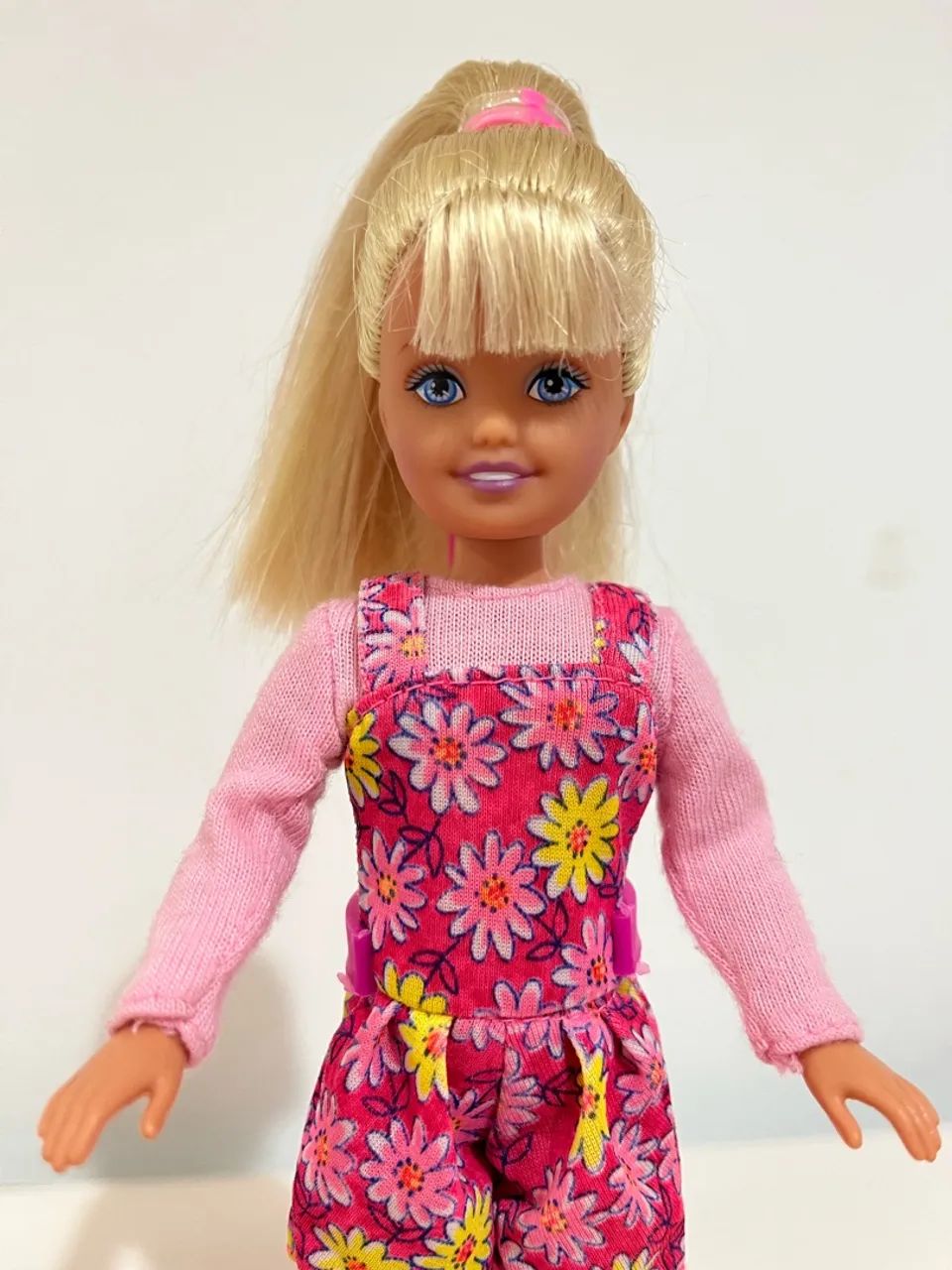 Boneca Barbie Stacie Flashlight Fun - Foto 3