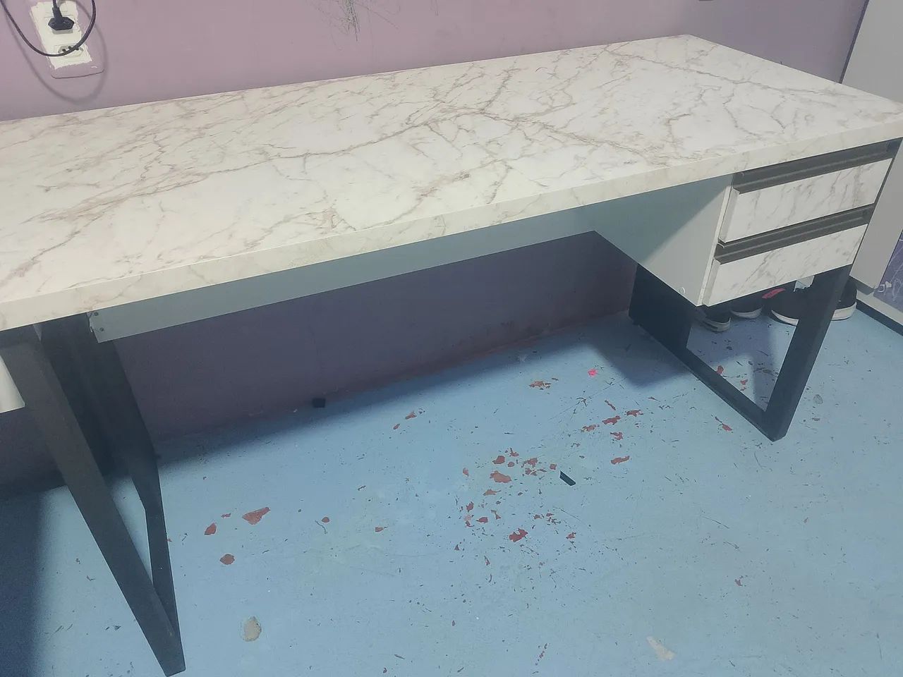 Mesa escritório. MDF côr mármore. - Foto 3