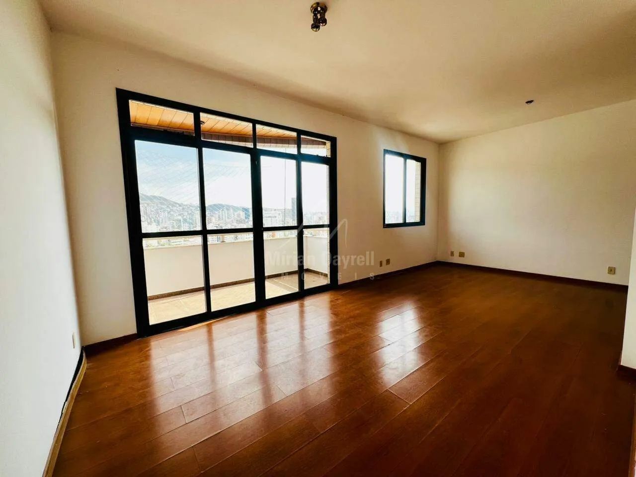 Aluguel apartamento quatro quartos Serra
