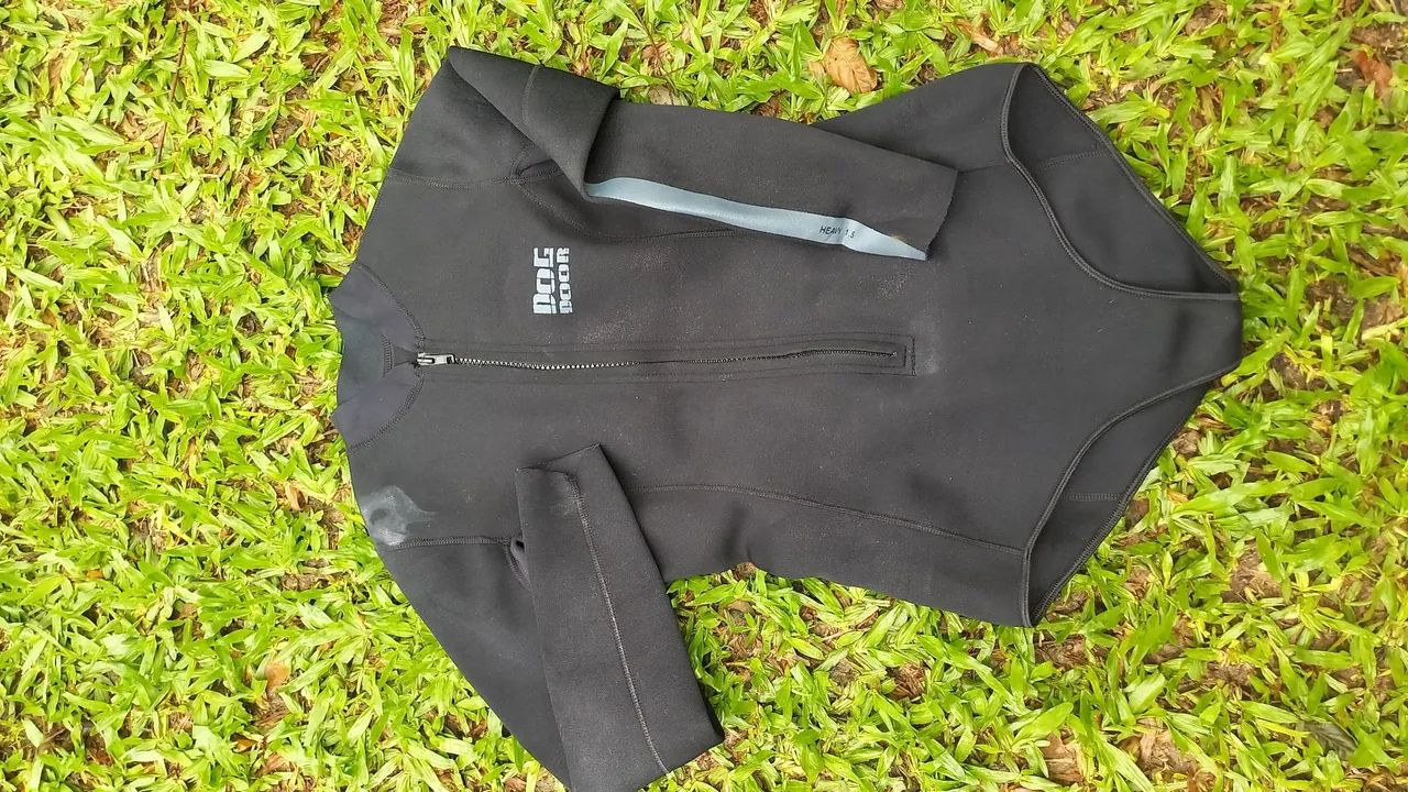 Mais de neoprene, surf e natação.  - Foto 3