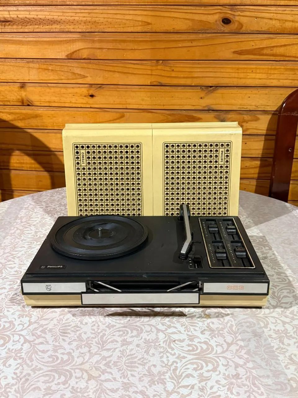 Toca disco vinil maleta Philips 623 antiguidades vintage funcionando 100% - Foto 2