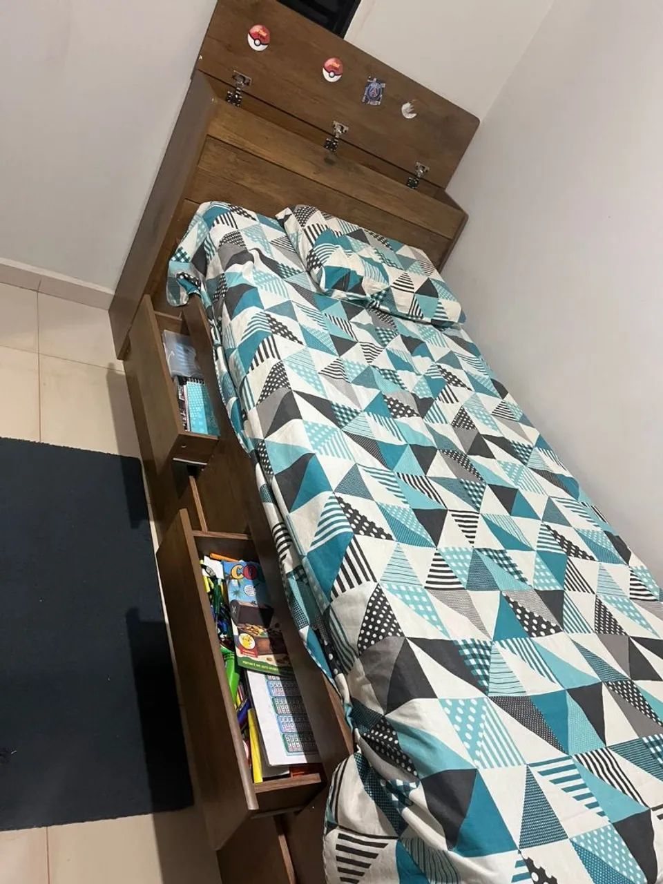 Bi - Cama de solteiro 