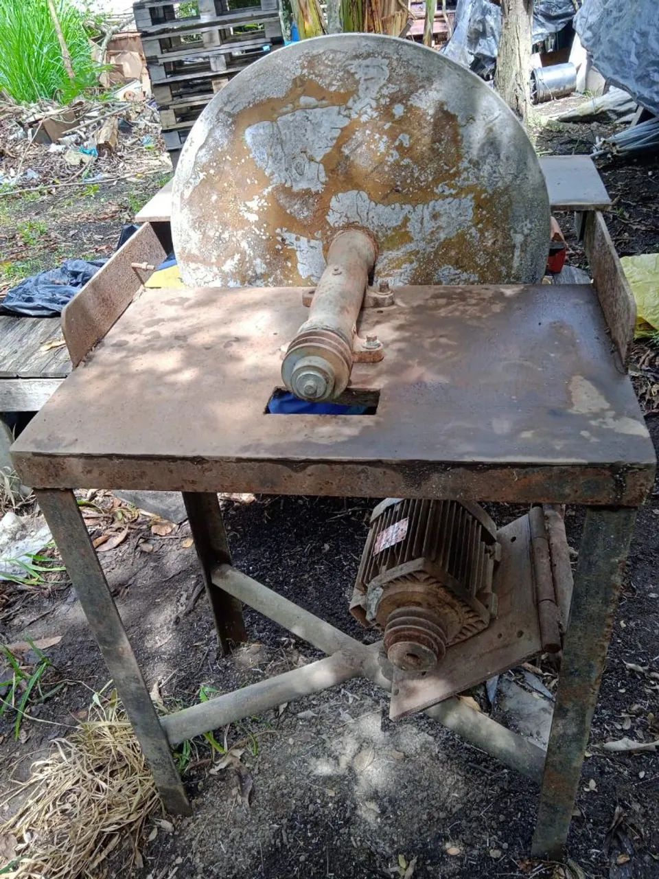 Lixadeira de 600
