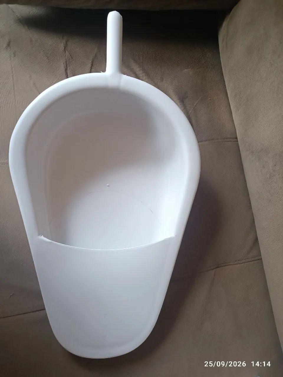 Comadre 2.6 Litros. Leia o Anúncio 