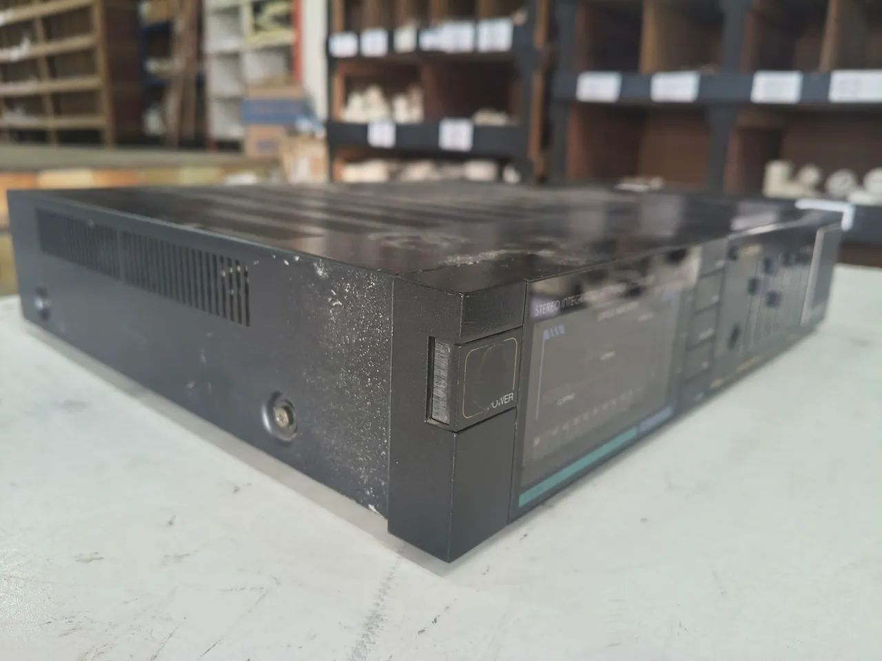 Amplificador equalizador Gradiente A-75  - Foto 4