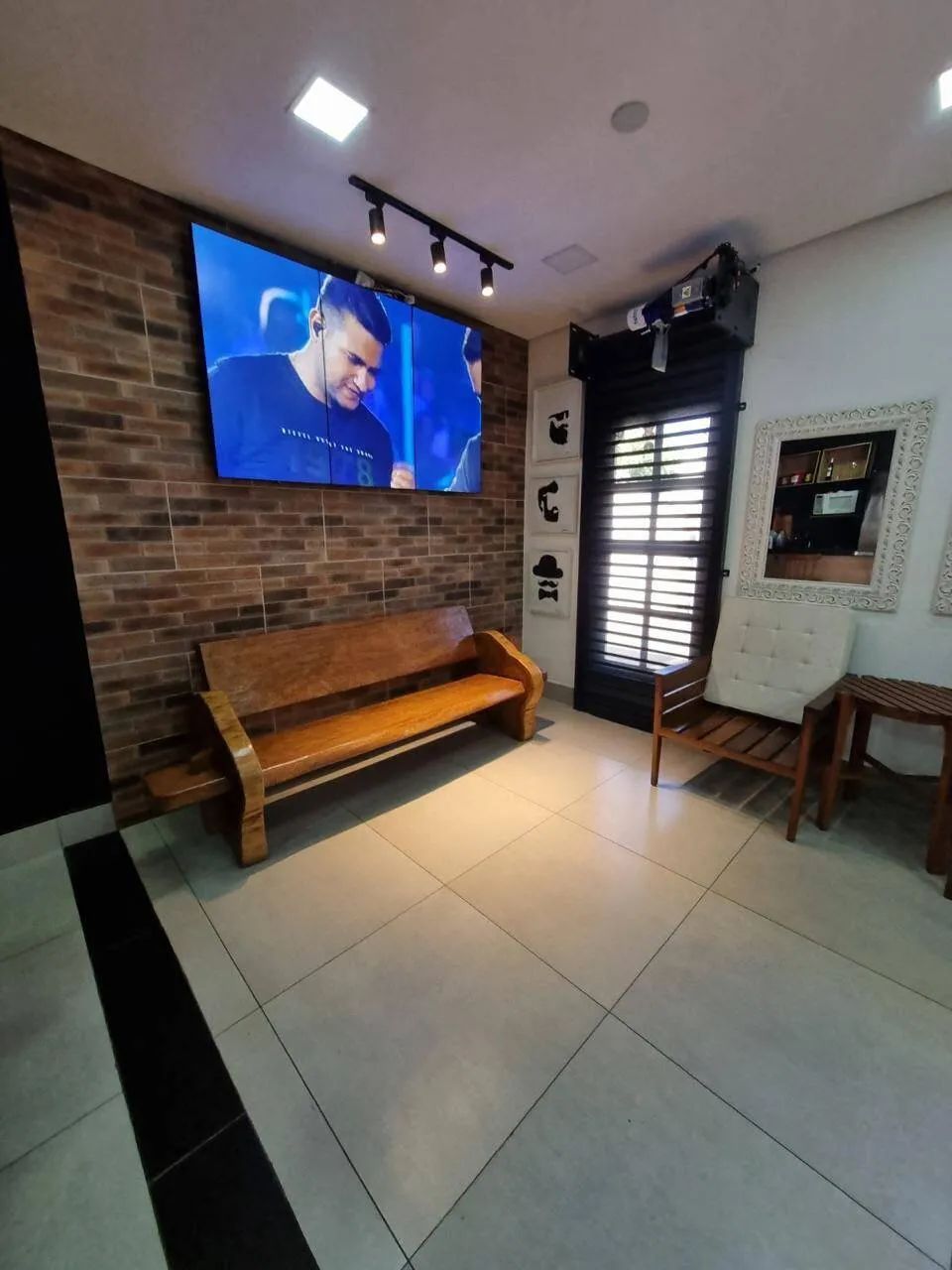 Barbearia + Pub Completo à Venda em Cuiabá  Porteira Fechada - Foto 3
