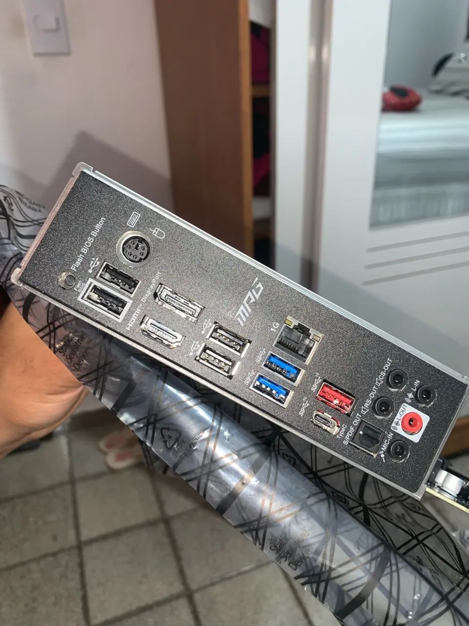Placa mãe B550m MSI GAMING PLUS Am4 - Foto 3