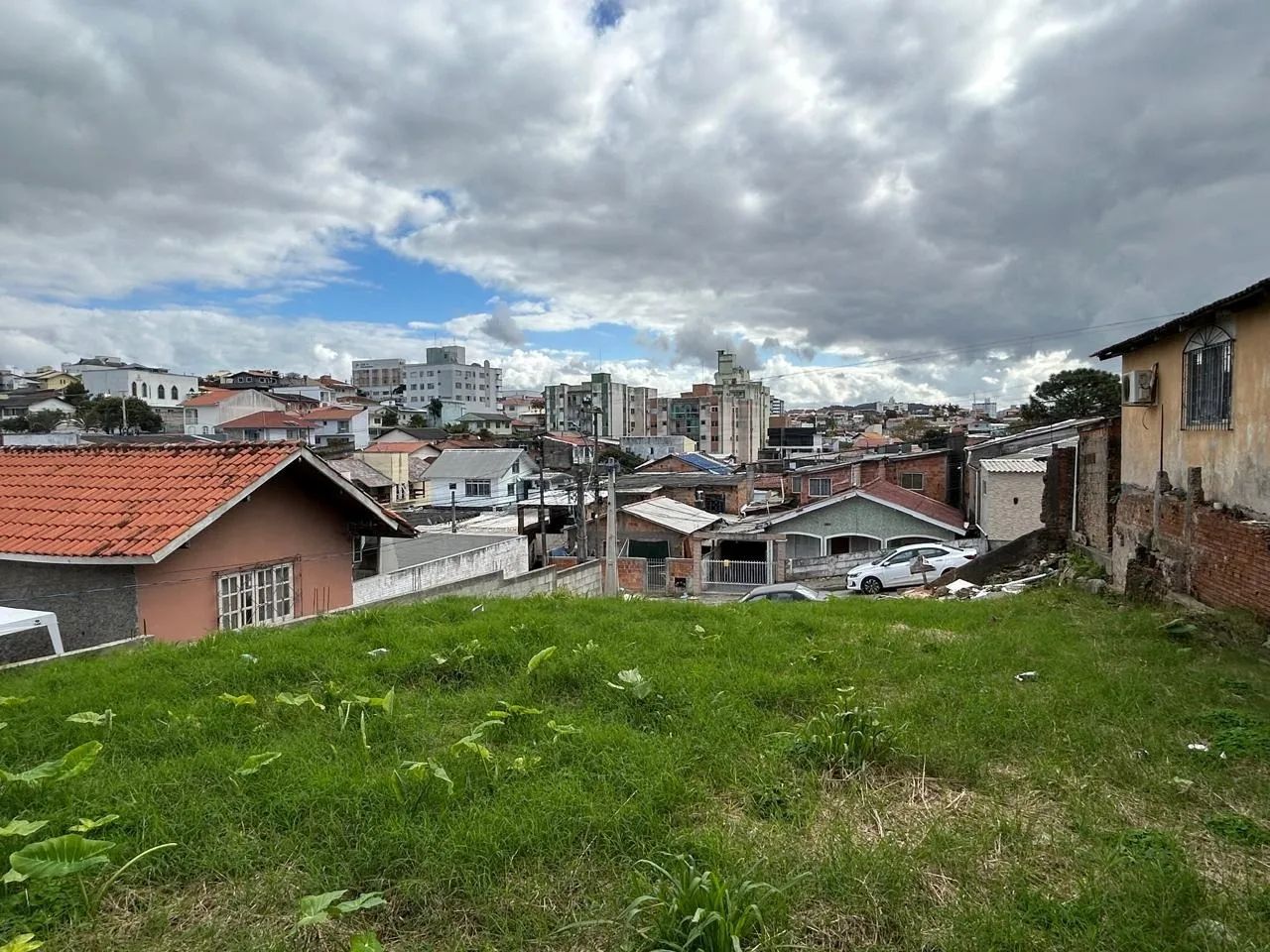 Terreno com área de 345 m² no Estreito