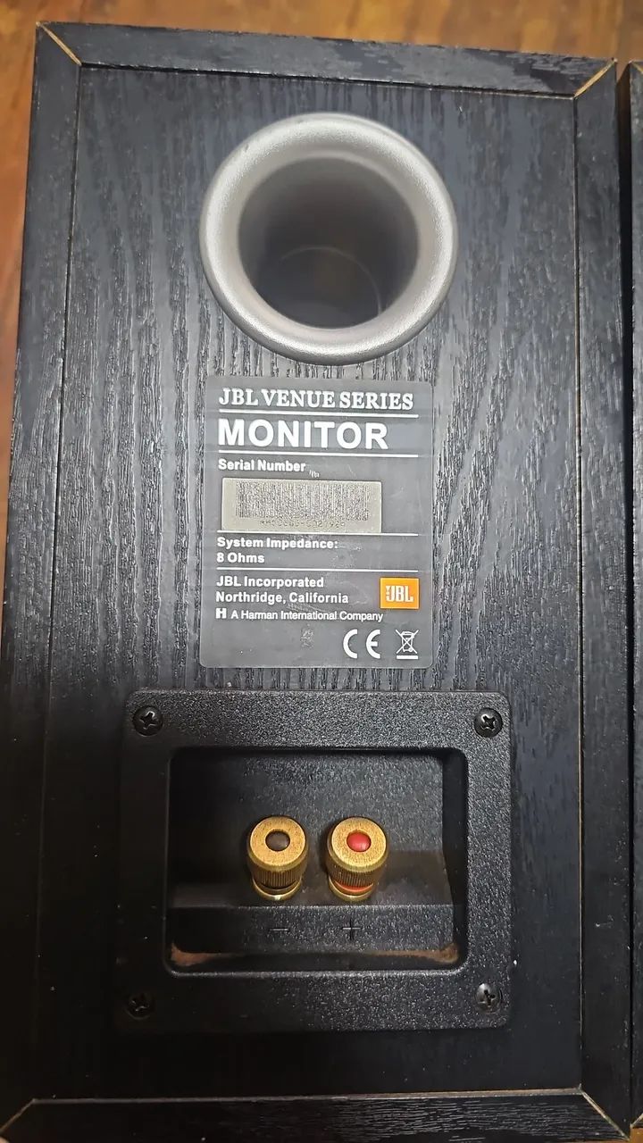 MUNITOR ÁUDIO JBL VENUE SÉRIES  - Foto 4