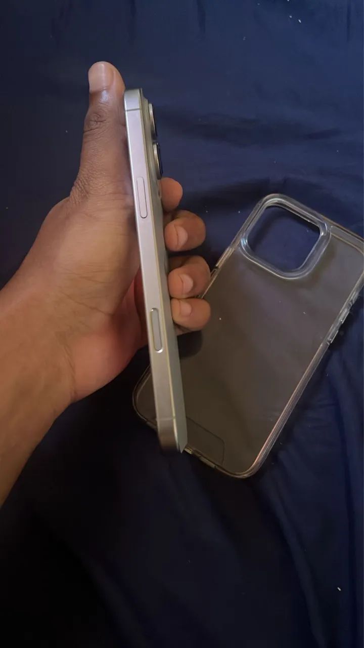 Iphone 16 Pro Max  - Foto 2