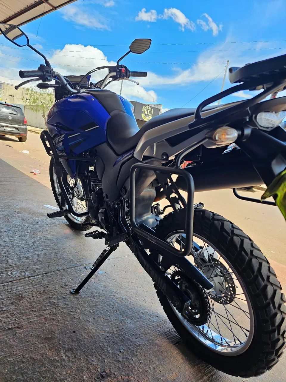 Xtz lander 250