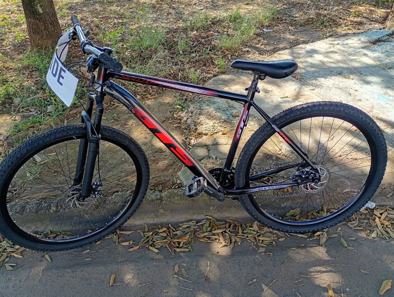 Vdd ou troco bicicleta nova aro 29 com nota fiscal.  - Foto 2