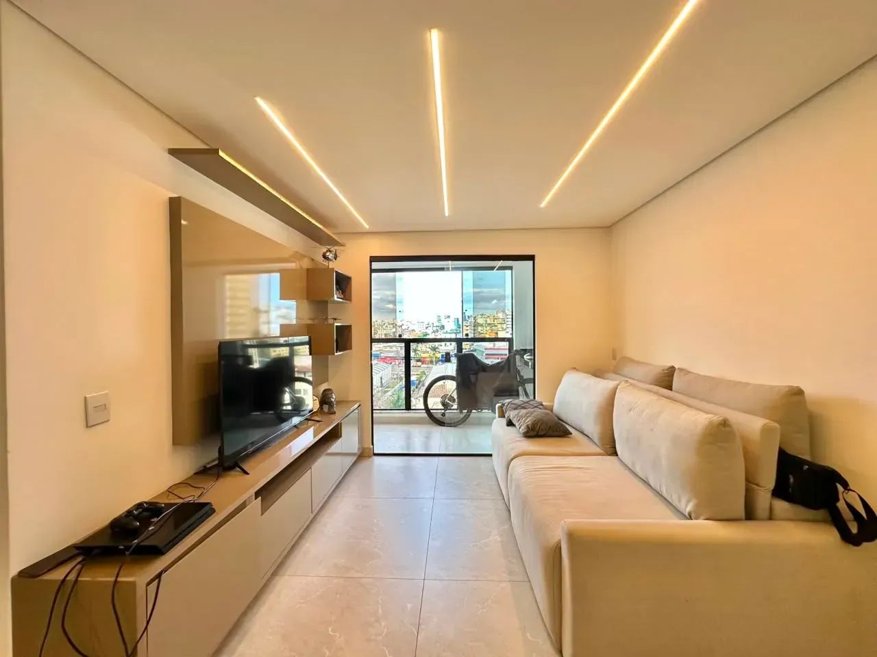 Apartamento de 3 quartos e 2 vagas no Serrano