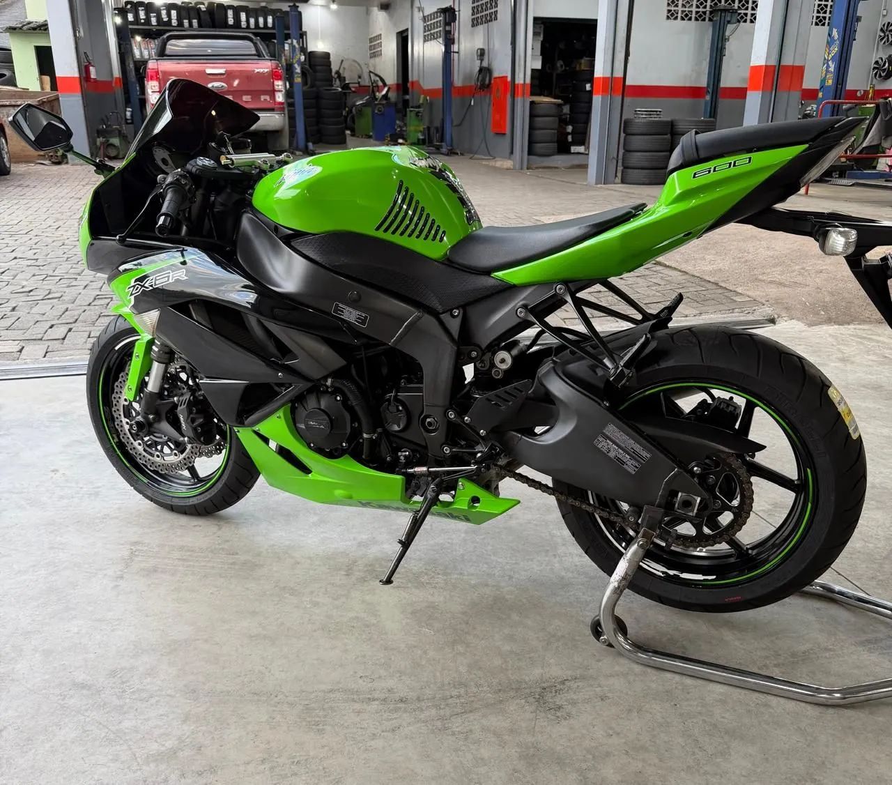 Kawasaki Zx-6r 600cc 2012 - 1520636080 | OLX