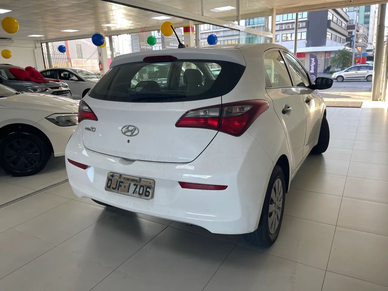 Hyundai HB20 Unique 1.0 Flex 12V Mec. 2019 - Foto 4