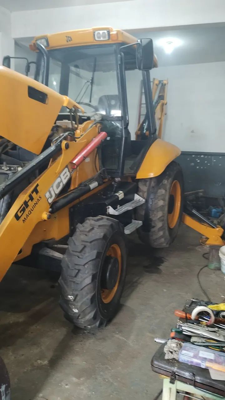 Retroescavadeira jcb  - Foto 2