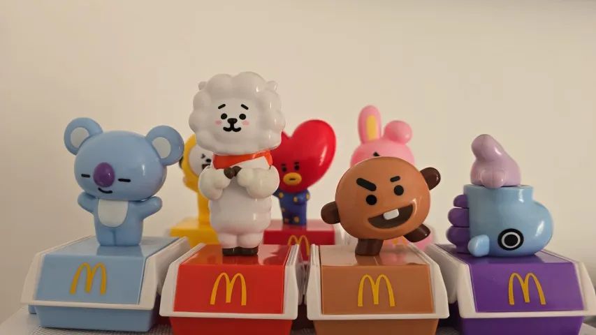 Coleção Completa BT21 x McDonalds - Foto 2