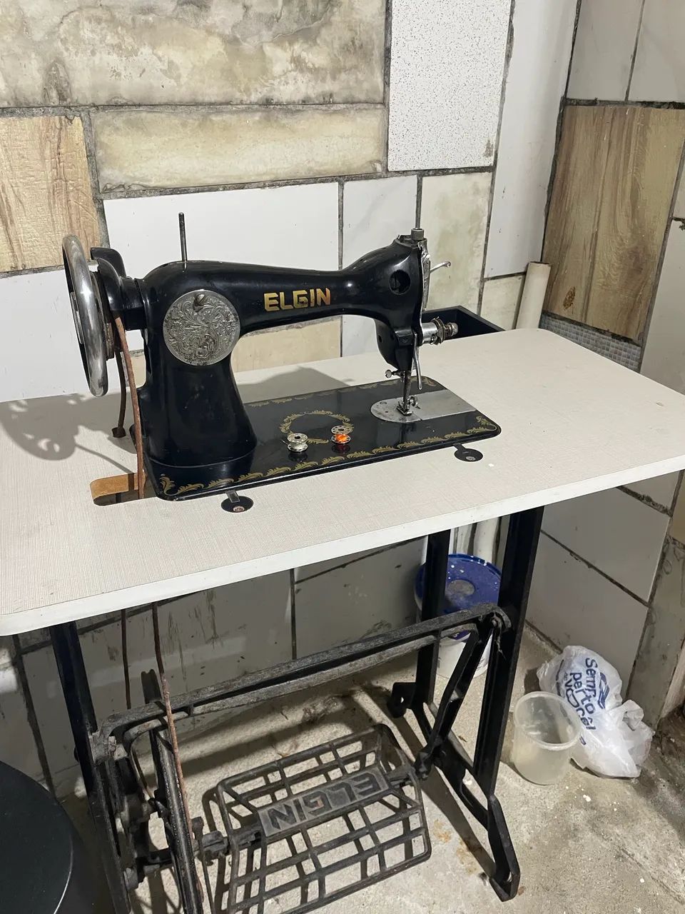 Máquina de costura da Elgin - Foto 3