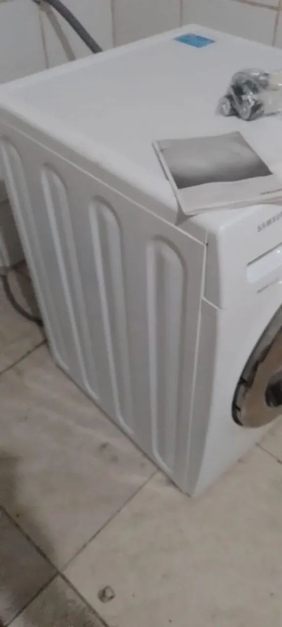 vendo uma lava e seca Samsung 10kg  - Foto 2