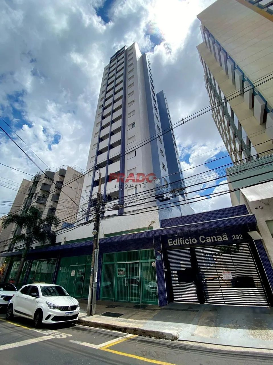 Apartamento para alugar em Maringá, Zona 7, com 2 quartos, com 55.76 m², CANAÃ
