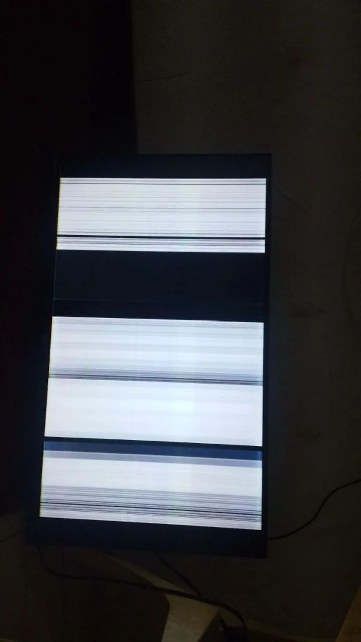 Vendo tv pra retirada de peças  - Foto 4