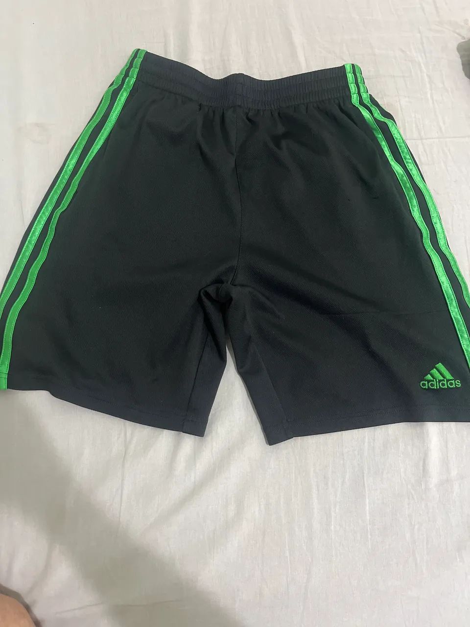 bermuda prata adidas
