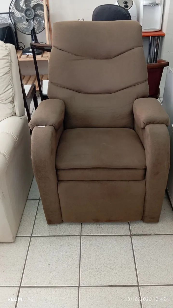 Vendo poltrona do papai