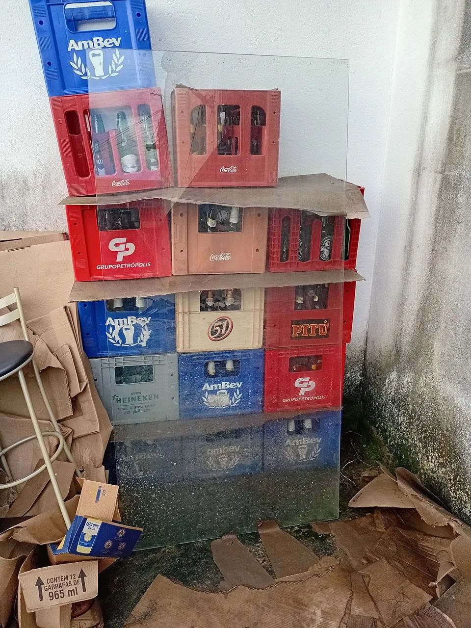 Vendo uma base de vidro