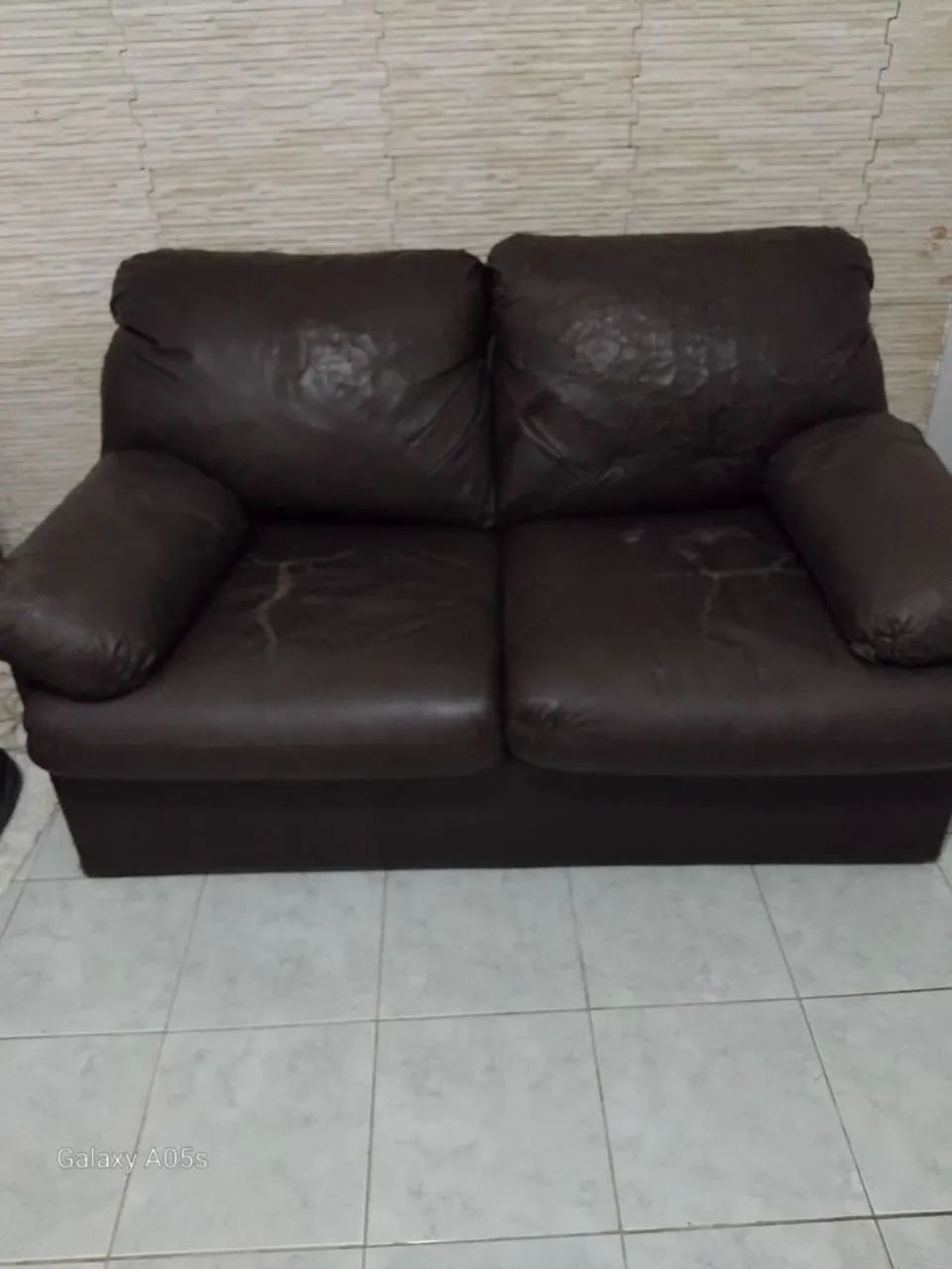 Sofá Cama  Troco em guarda roupa.