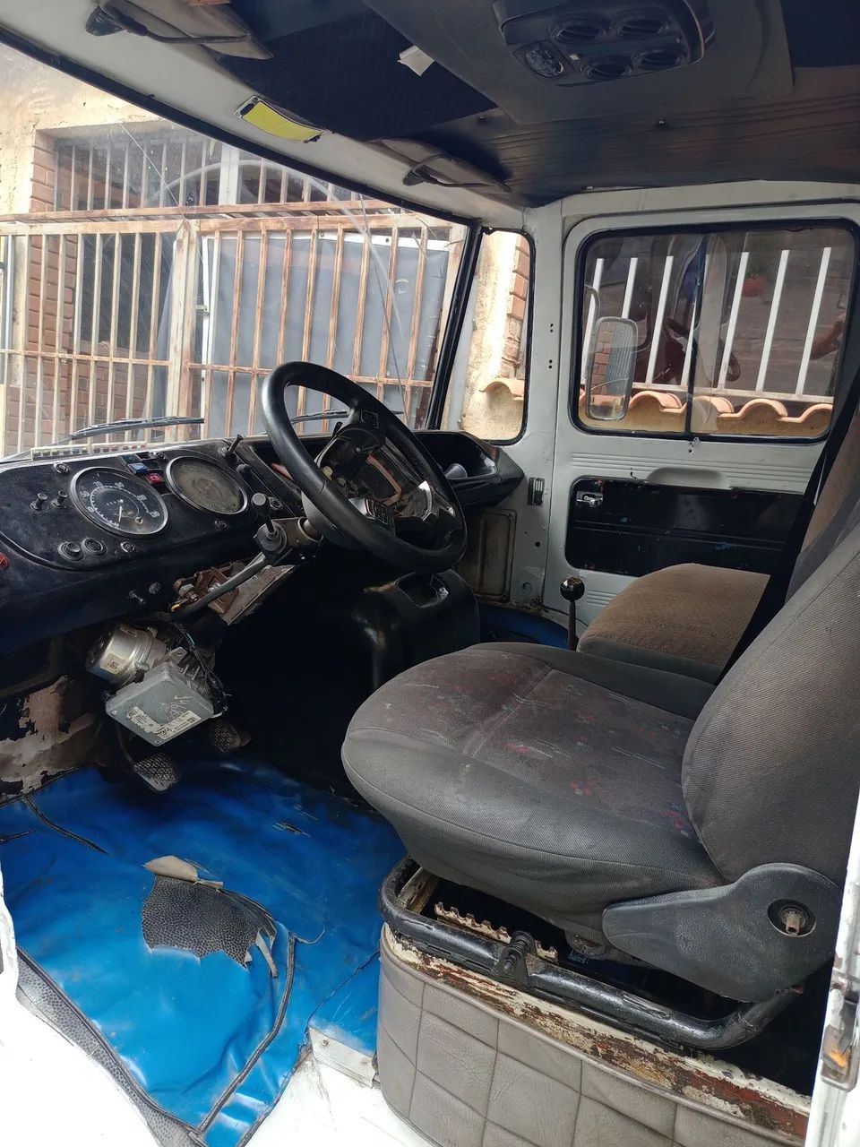 MB 608 - Foto 2