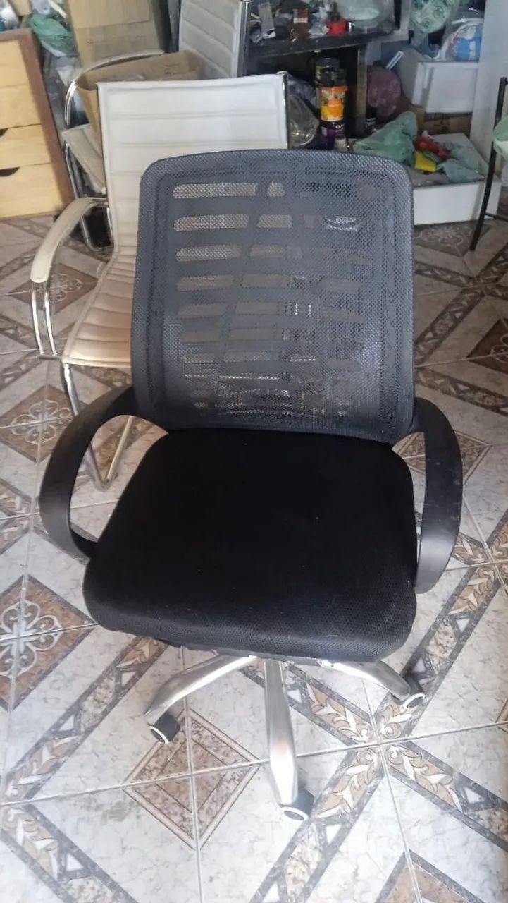 Cadeira para escritório R$90 cada