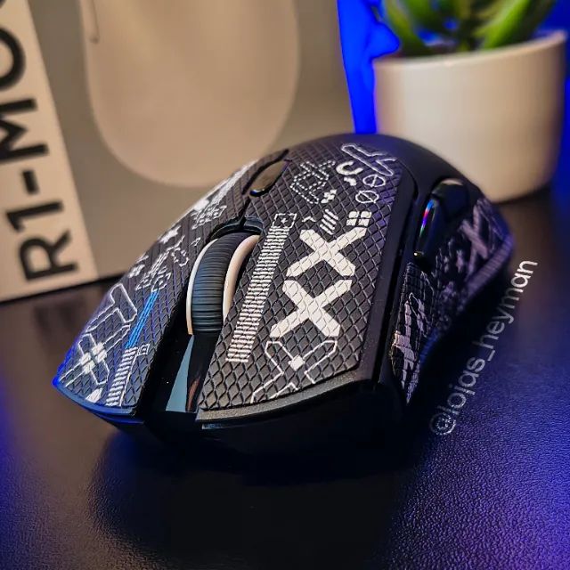 Mouse Gamer Sem Fio Attack Shark R1 Preto 18000 DPI Bluetooth e 2.4G