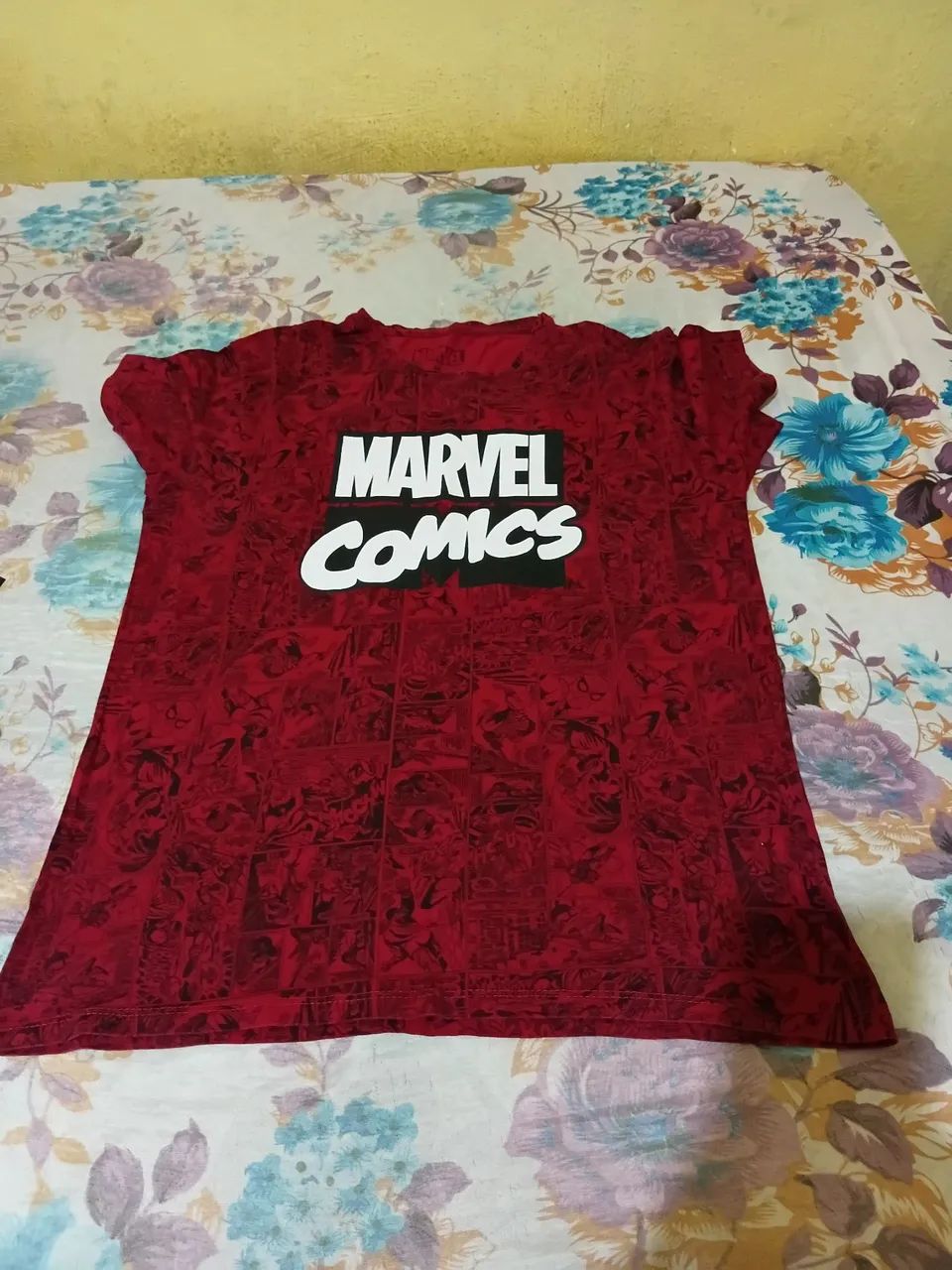 Uma camisa e uma bermuda  - Foto 3
