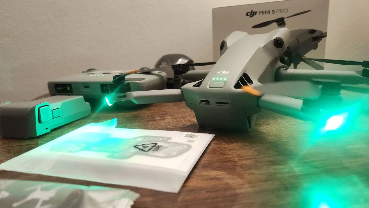 Dji Mini 5 Pro com 2 baterias. - Foto 4