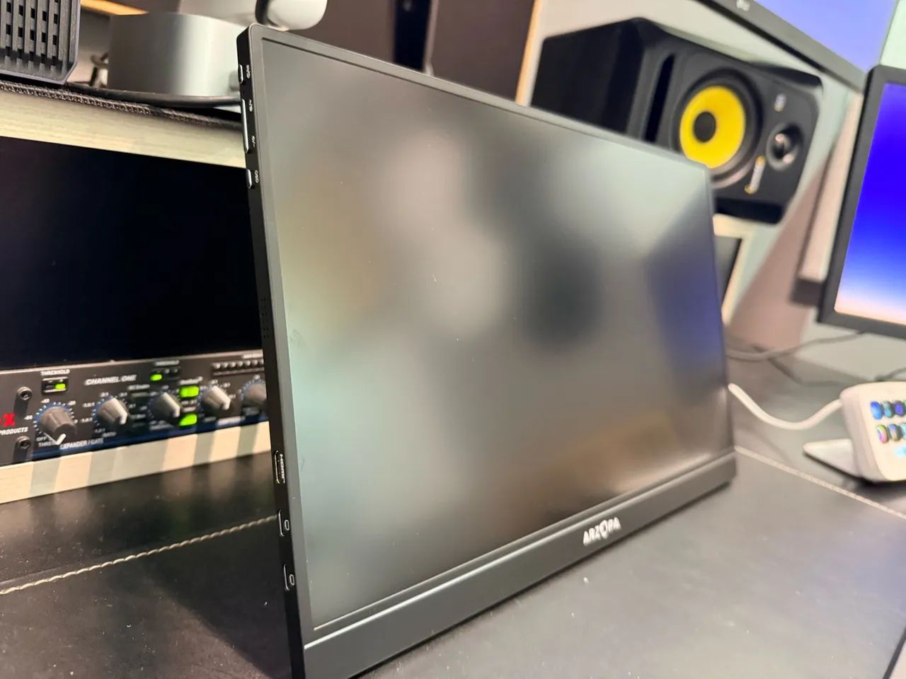 Monitor Arzopa z1c Gamer 16.1 polegadas na caixa  - Foto 5