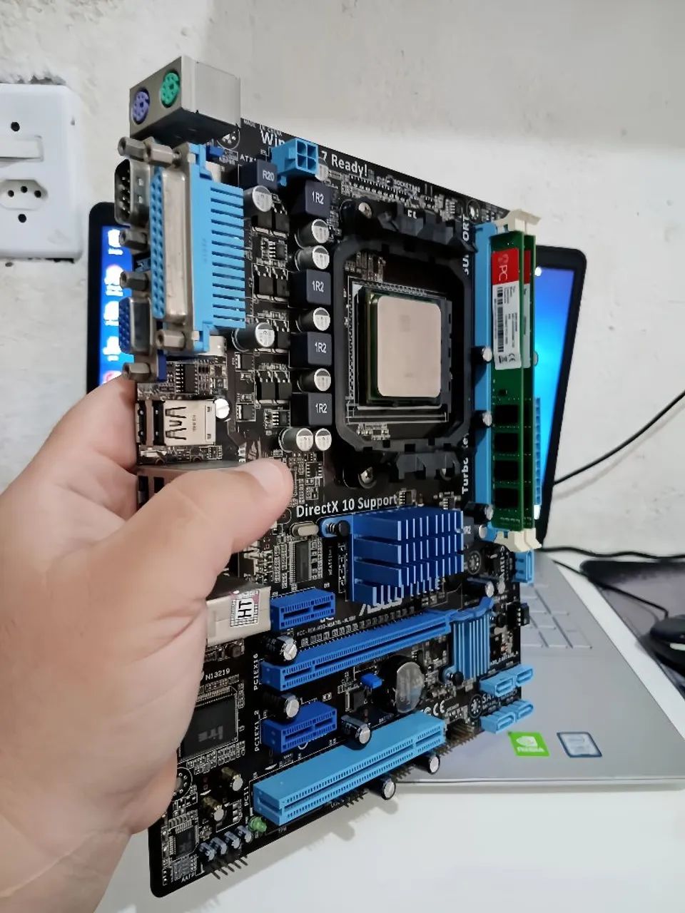 Placa Mãe ASUS M5A78L-M LX BR AM3+ DDR3 - Foto 3