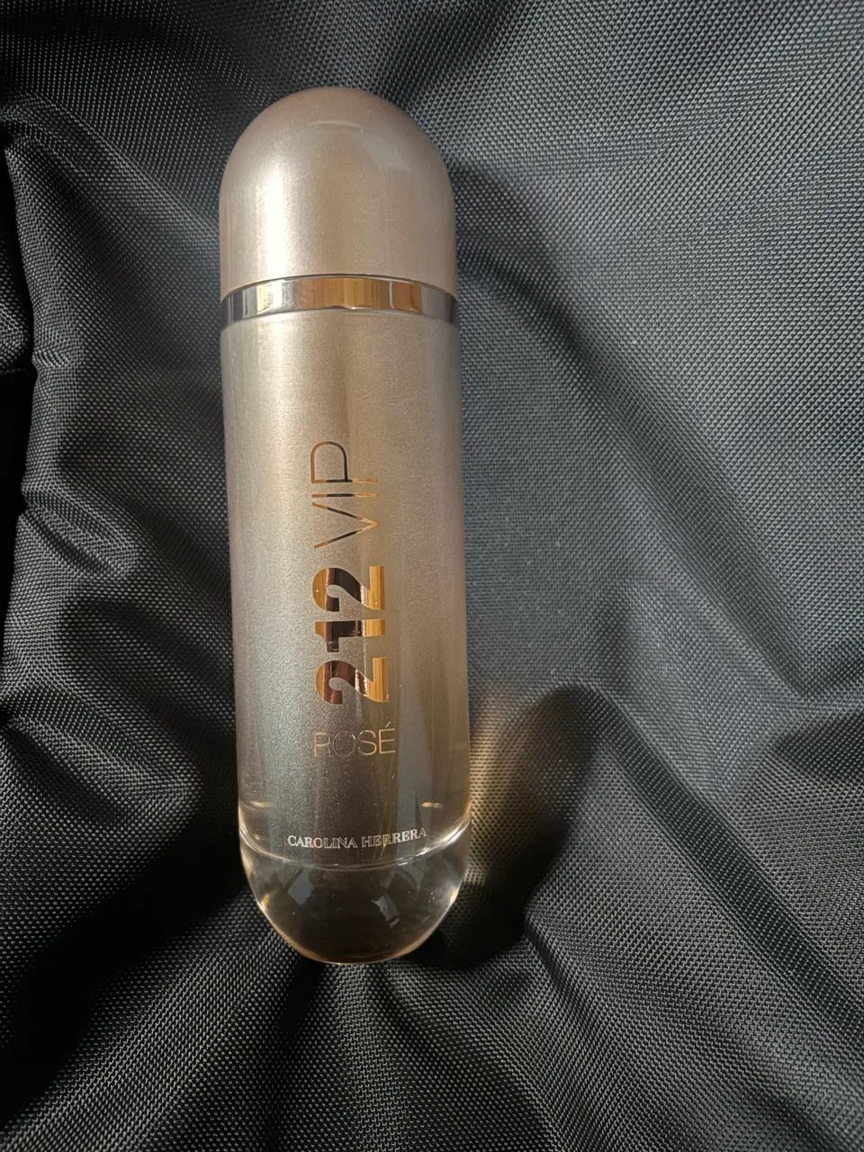 Perfume 212 VIP Rose 125 ml cheio original - Foto 2