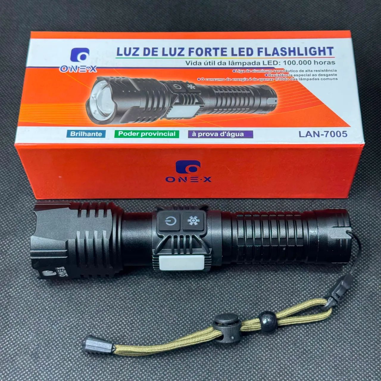 Lanterna De Led Recarregável Várias funções 