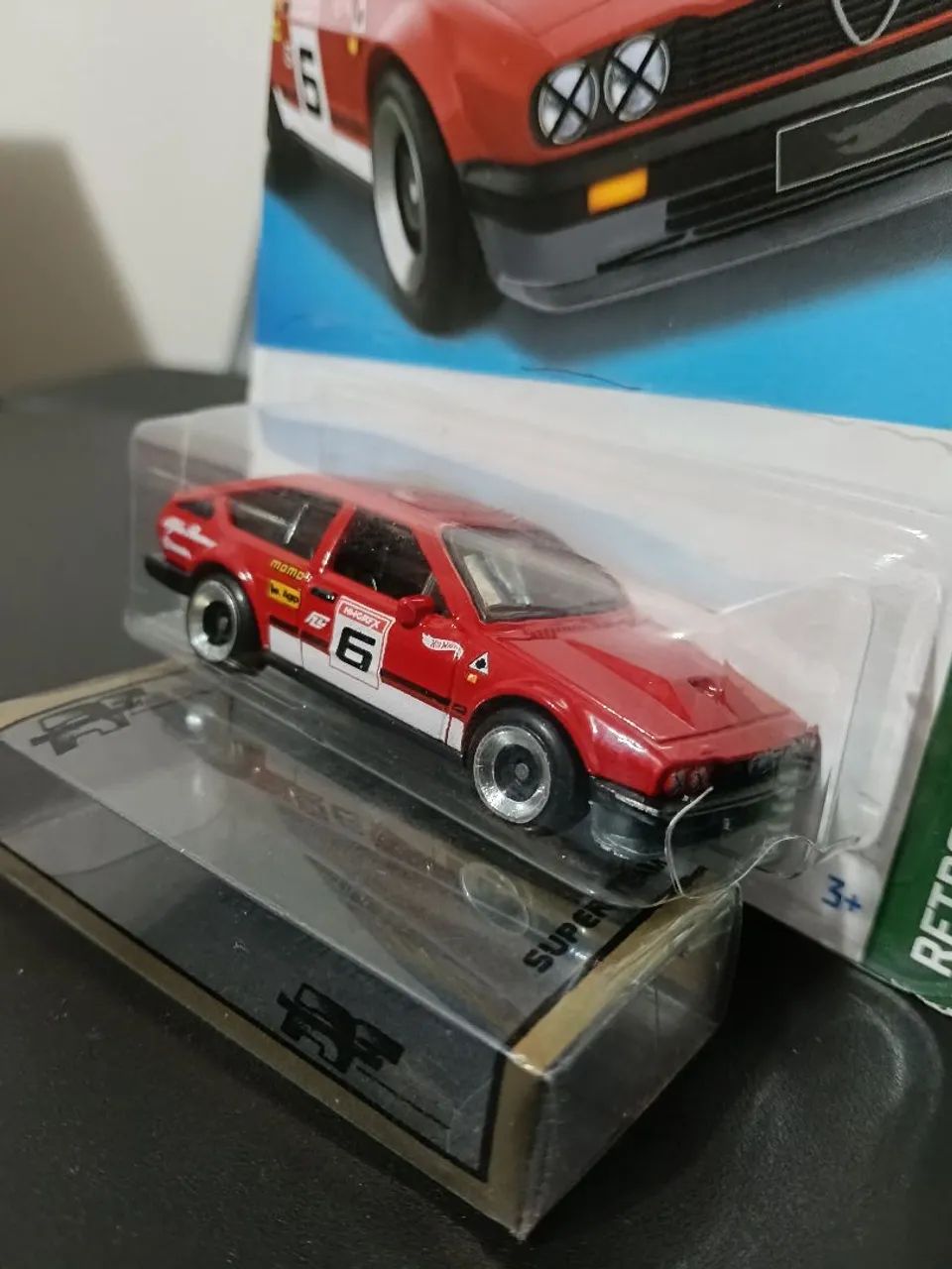 Kit 2 minis Hotwheels alfa Romeo gtv6 3.0 - Foto 2