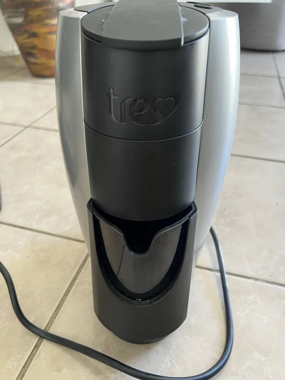 Vende-se cafeteira Três Corações