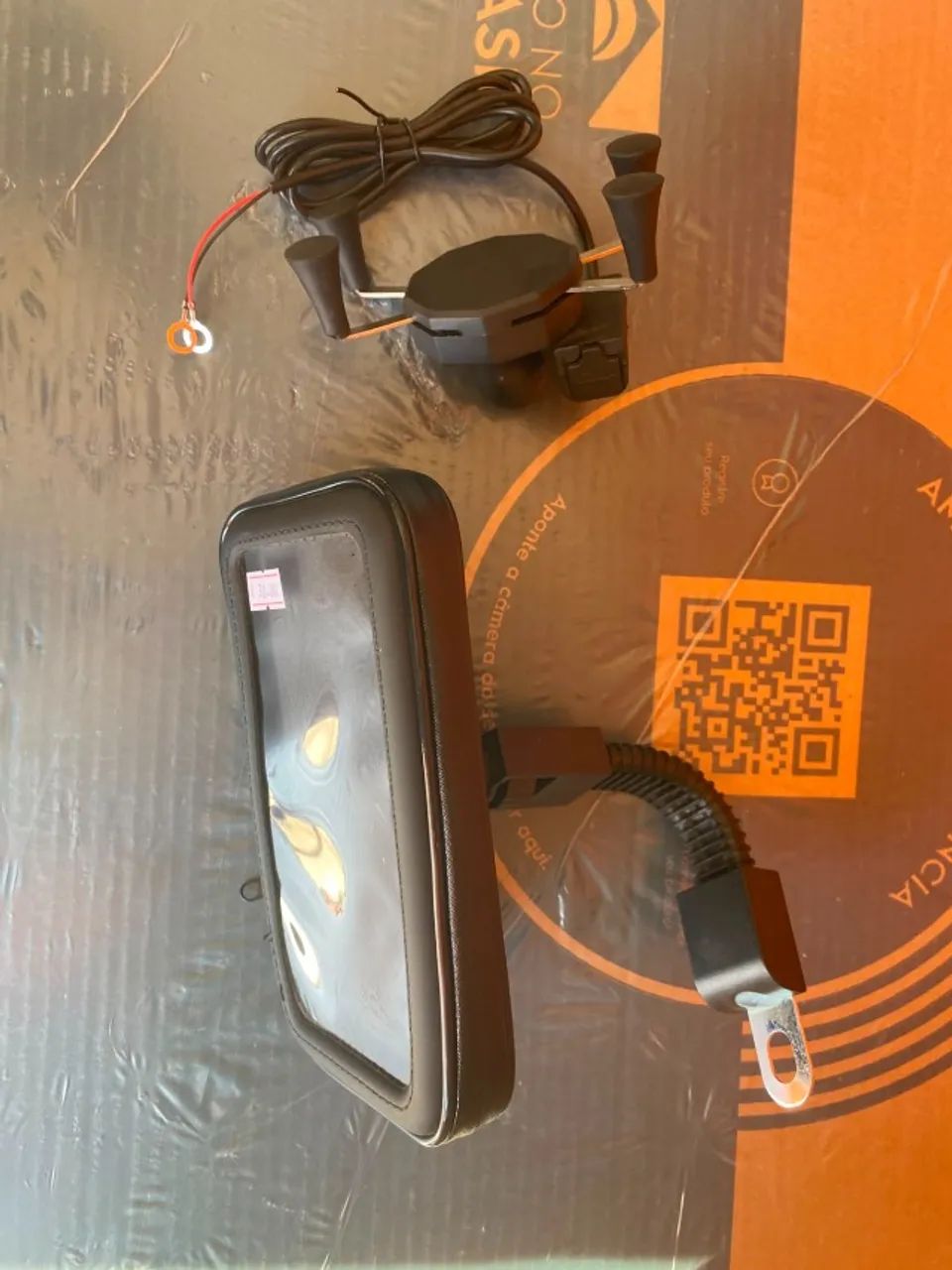 SUPORTE DE CARREGAR CELULAR EM MOTO VALOR 30,00