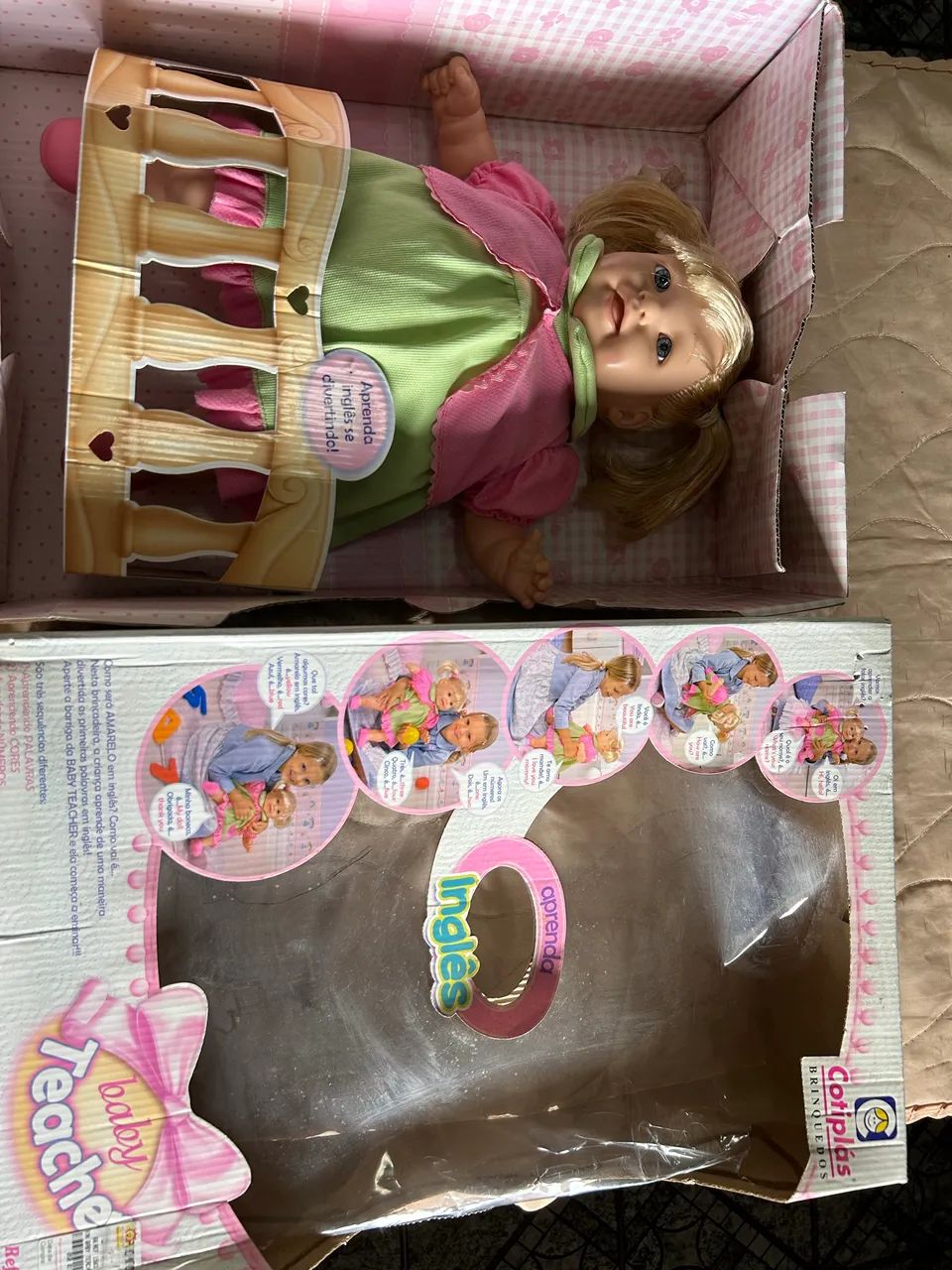 Boneca fala inglês 