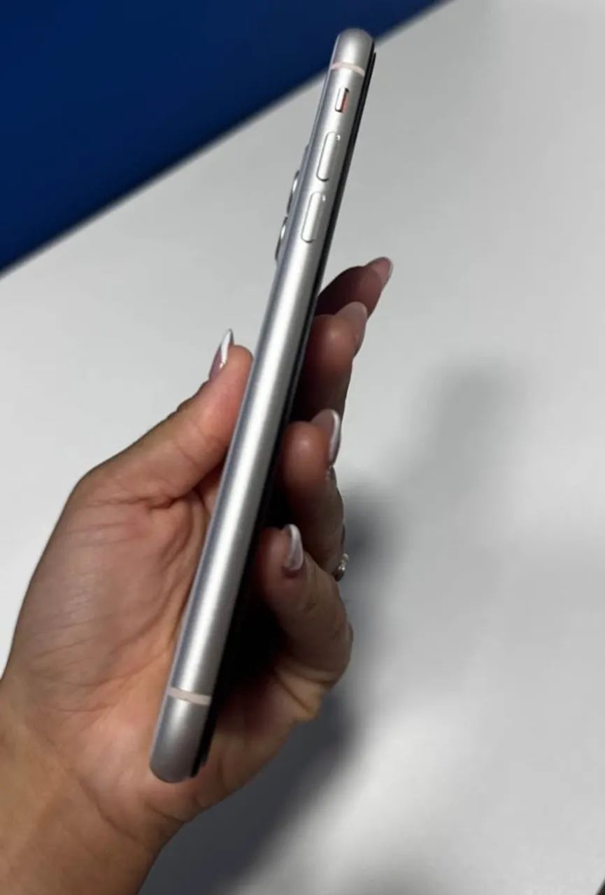 Iphone 11 perfeito na caixa  - Foto 3