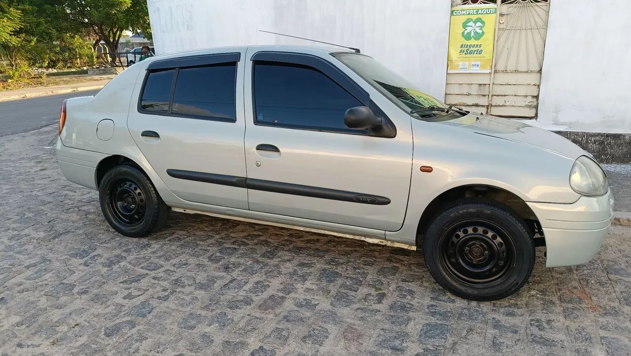 Renault Clio RN/ Expression 1.0 5P 2003