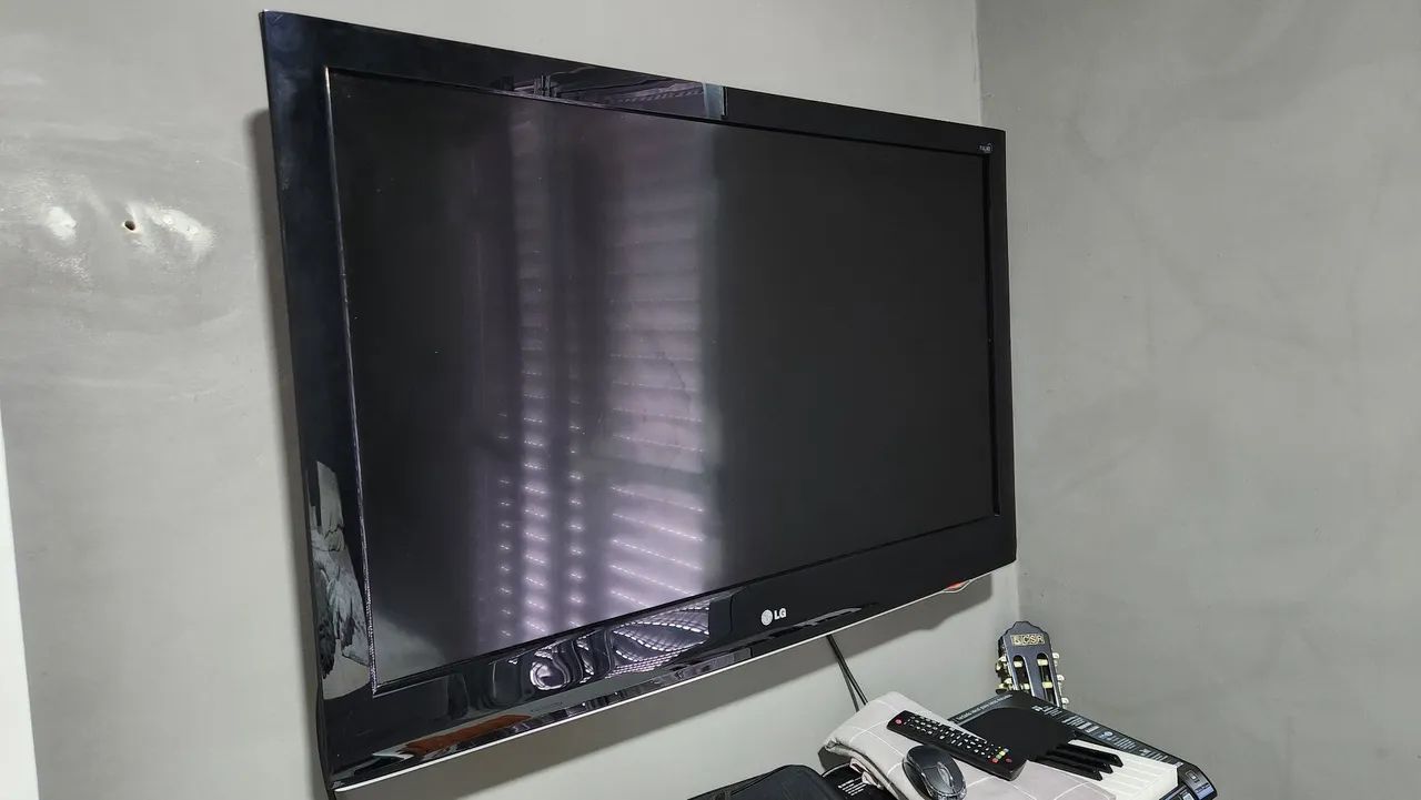 LG TV LCD 42" (não é smart)